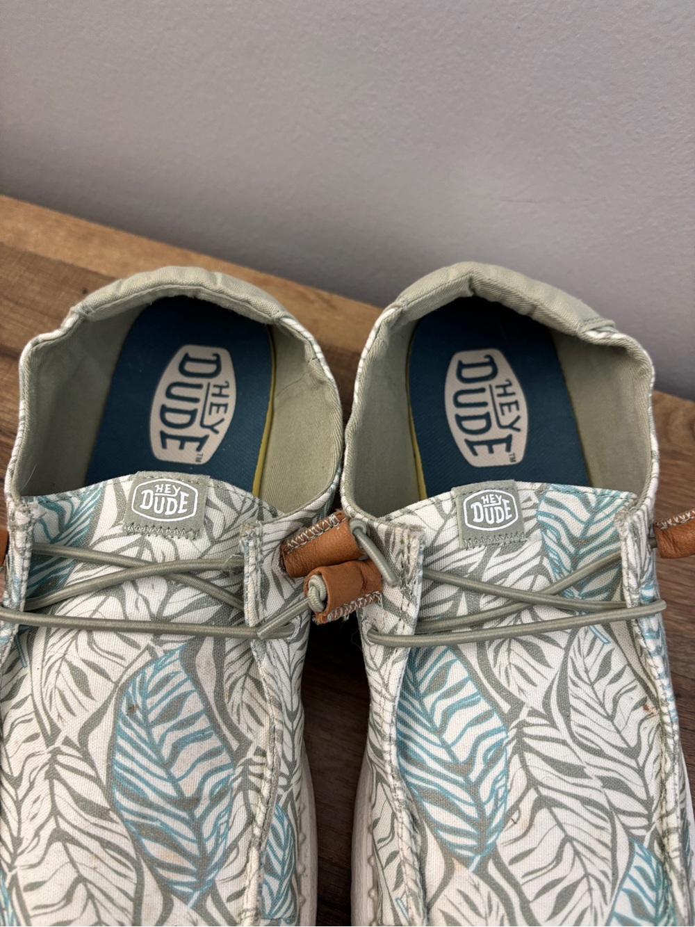 Hey Dude Wendy Tropical Loafers Slip On Comfort Shoes - Picture 5 of 10